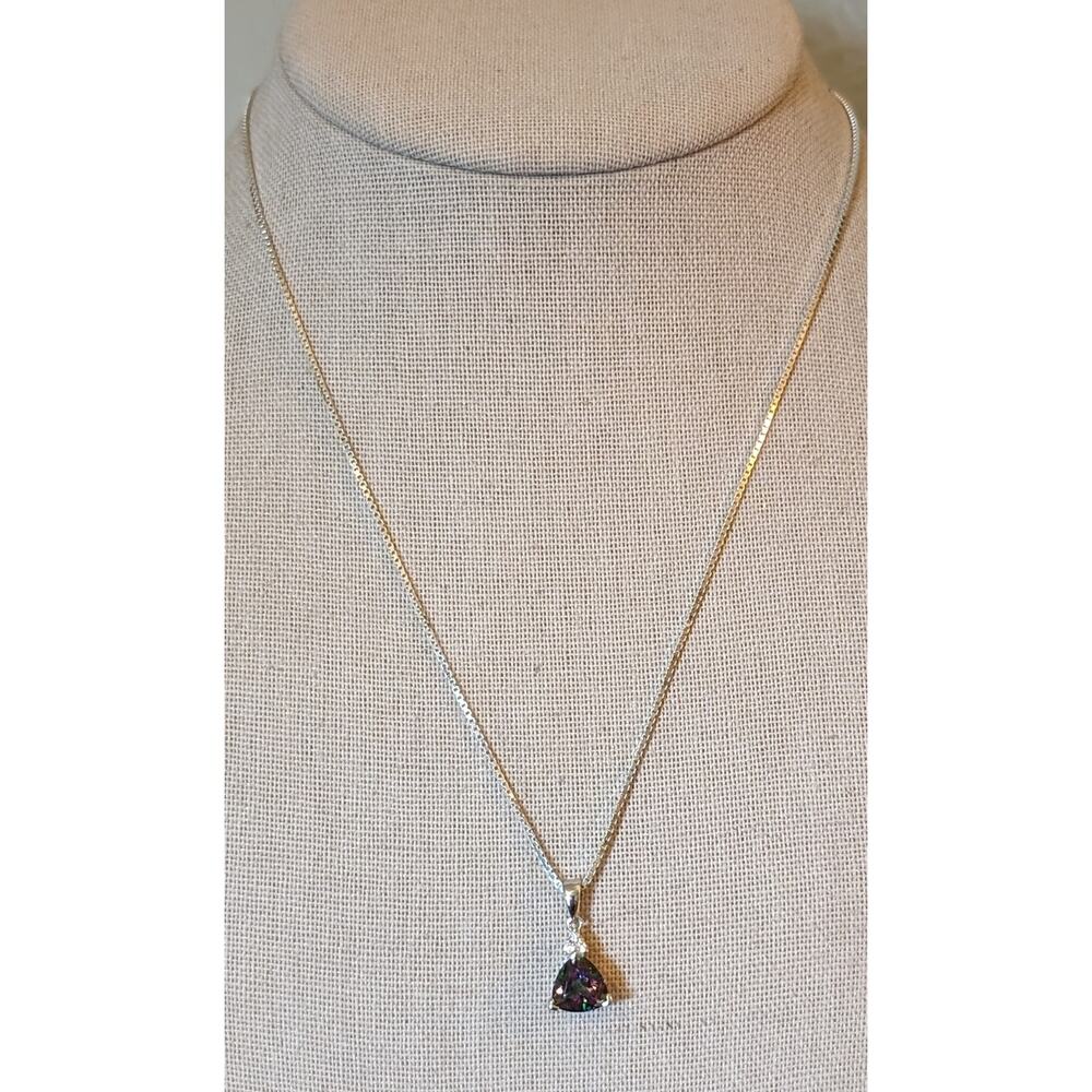 925 Trillian Cut Purple Color Change Gemstone W/ 3 CZ on 925 Sterling Box Chain